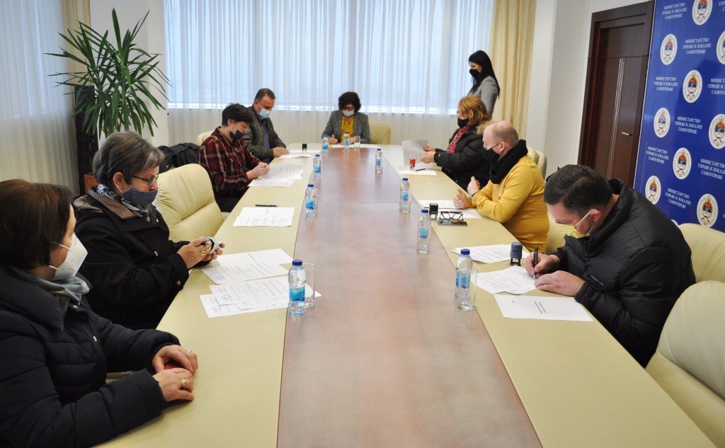 RS - Potpisani ugovori sa udruženjima civilnih žrtava rata Bošnjaka i Hrvata